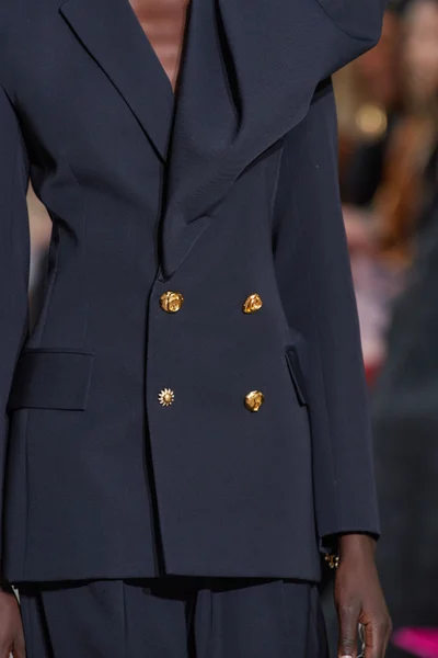 Look 6